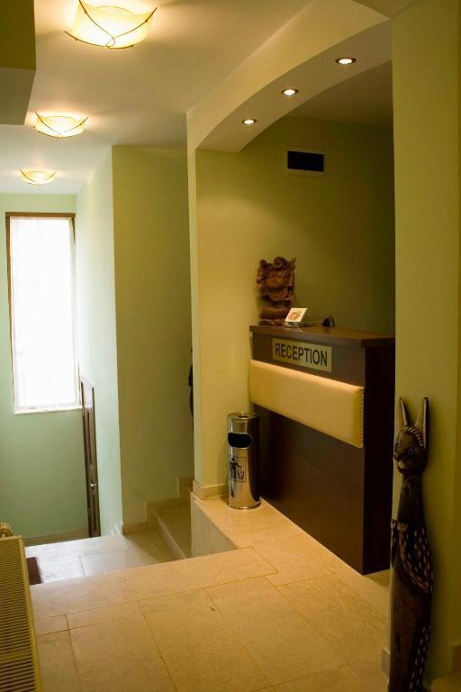 رازلوغ Family Hotel Zora المظهر الخارجي الصورة